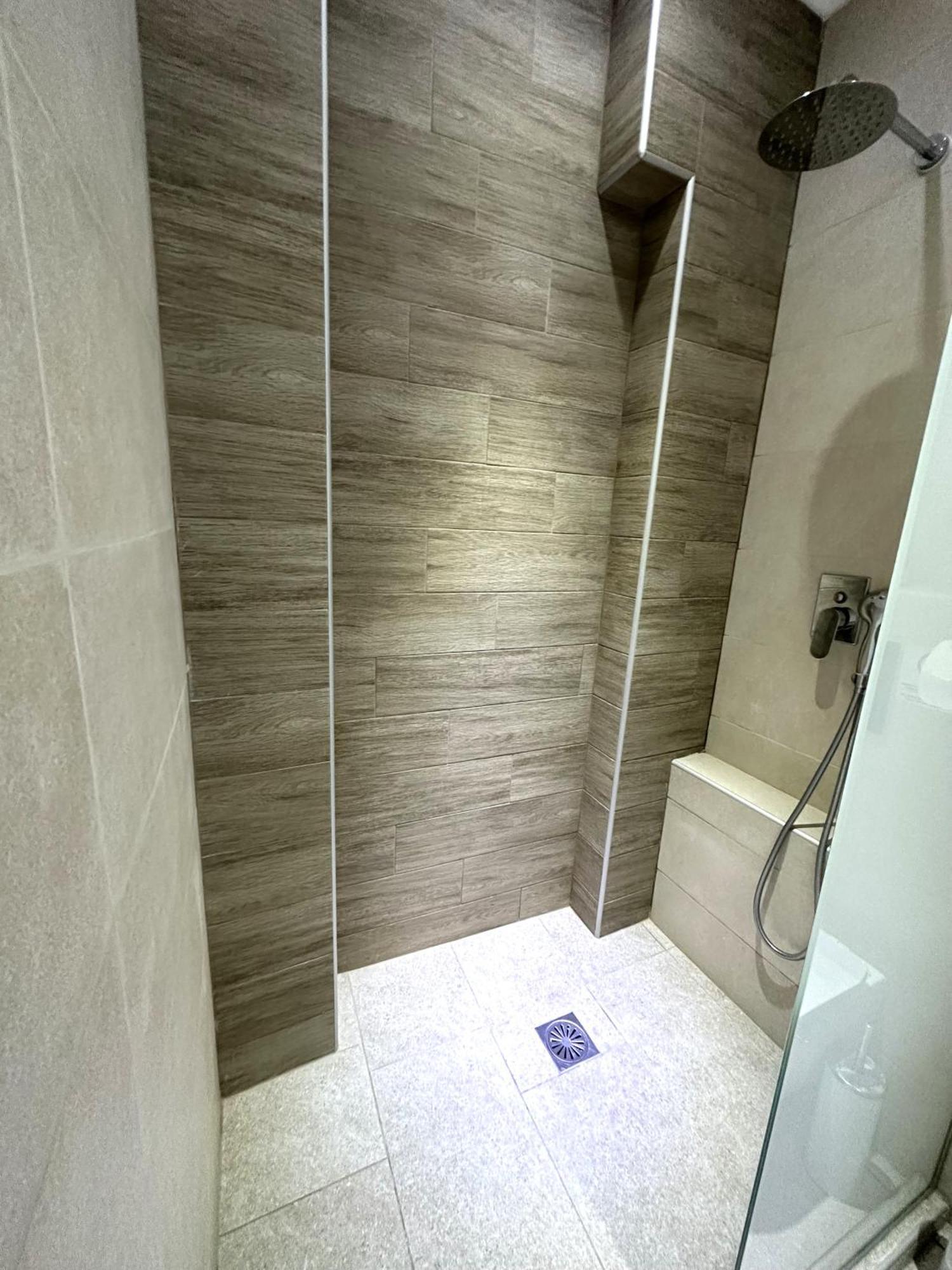 Navarino Luxe Suites Peraía エクステリア 写真
